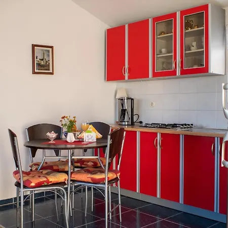 Apartment Nin 5838b *